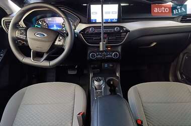 Внедорожник / Кроссовер Ford Escape 2022 в 