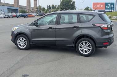 Внедорожник / Кроссовер Ford Escape 2017 в 