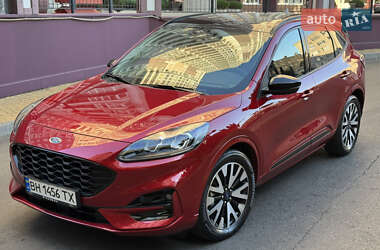 Внедорожник / Кроссовер Ford Escape 2020 в 