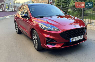 Внедорожник / Кроссовер Ford Escape 2020 в 
