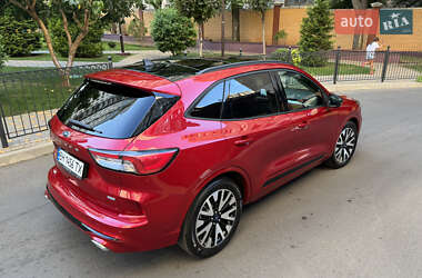 Внедорожник / Кроссовер Ford Escape 2020 в 