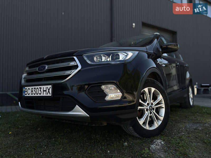 Внедорожник / Кроссовер Ford Escape 2017 в Львове