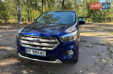 Внедорожник / Кроссовер Ford Escape 2016 в 