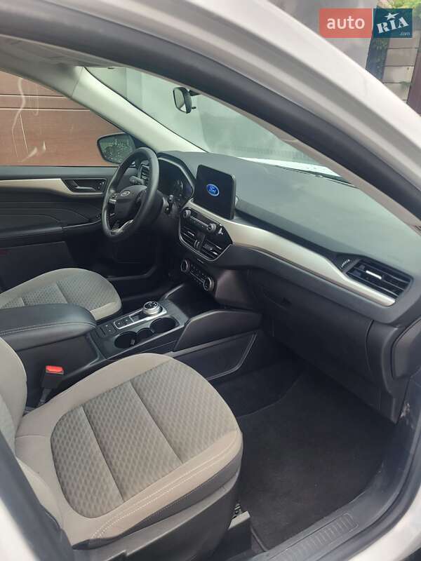 Внедорожник / Кроссовер Ford Escape 2022 в Ровно