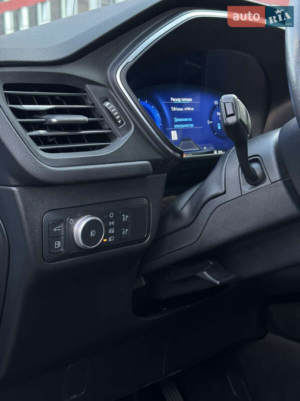 Внедорожник / Кроссовер Ford Escape 2021 в Киеве