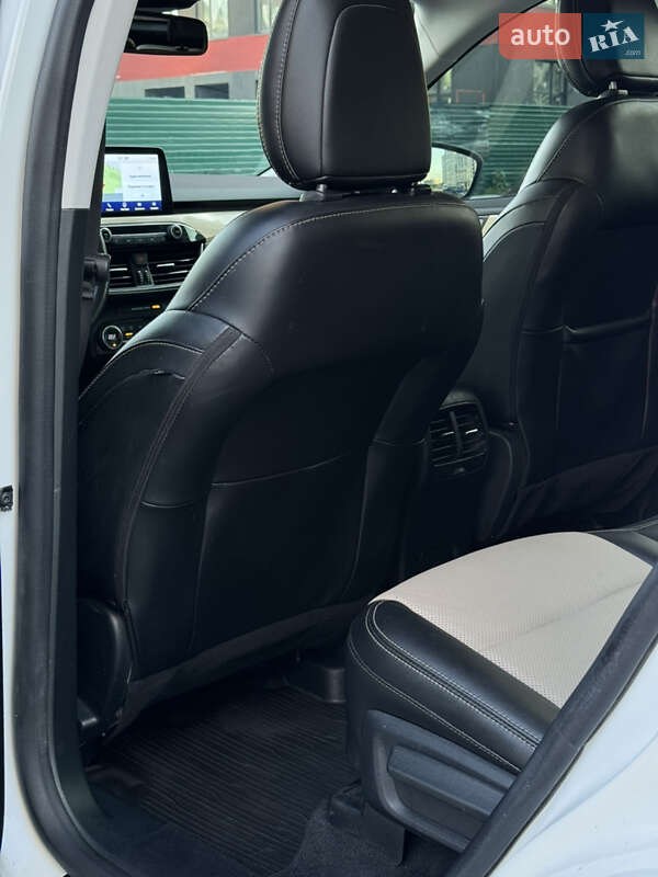 Внедорожник / Кроссовер Ford Escape 2021 в Киеве