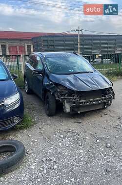 Внедорожник / Кроссовер Ford Escape 2015 в 