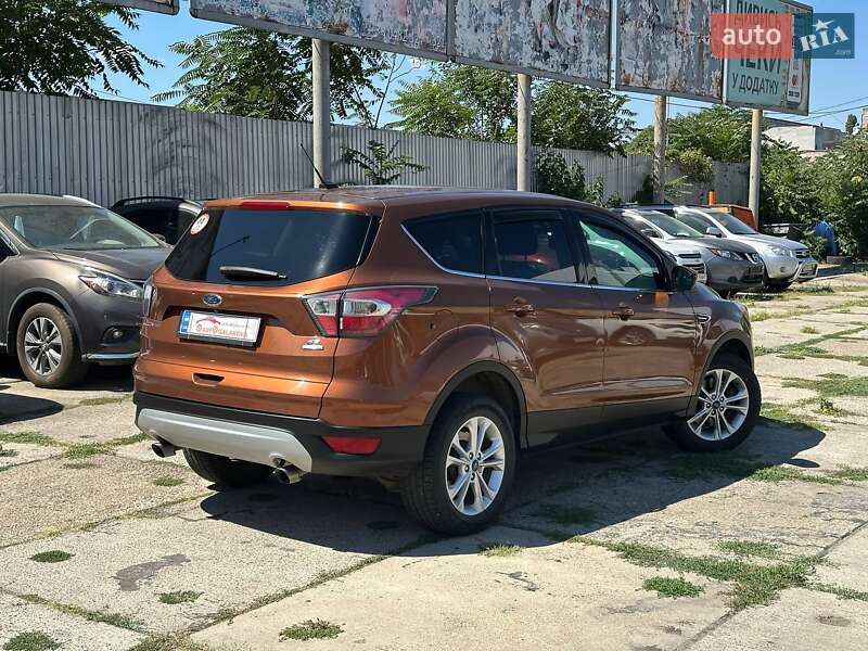 Внедорожник / Кроссовер Ford Escape 2016 в Одессе