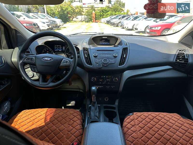 Внедорожник / Кроссовер Ford Escape 2016 в Одессе
