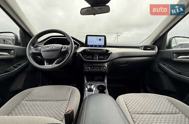 Внедорожник / Кроссовер Ford Escape 2021 в 