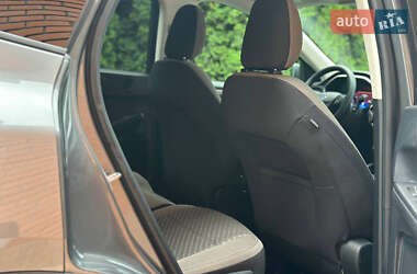 Внедорожник / Кроссовер Ford Escape 2022 в 