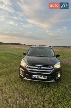 Внедорожник / Кроссовер Ford Escape 2016 в 