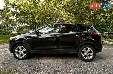 Внедорожник / Кроссовер Ford Escape 2015 в 
