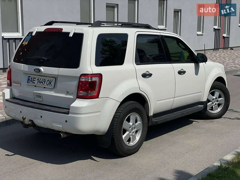 Внедорожник / Кроссовер Ford Escape 2012 в Днепре