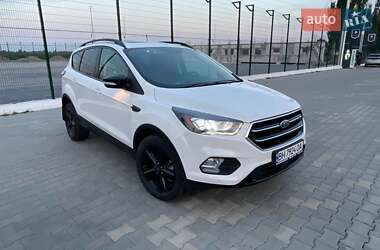 Позашляховик / Кросовер Ford Escape 2017 в Ізмаїлі