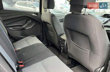 Внедорожник / Кроссовер Ford Escape 2017 в 