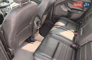 Внедорожник / Кроссовер Ford Escape 2016 в 