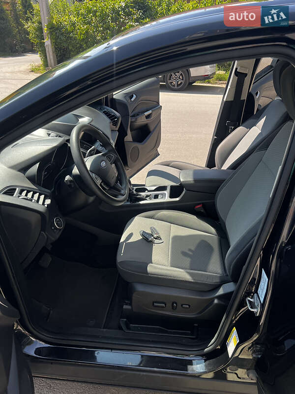 Внедорожник / Кроссовер Ford Escape 2019 в Ивано-Франковске фото 17 Внедорожник / Кроссовер Ford Escape 2019 в Ивано-Франковске