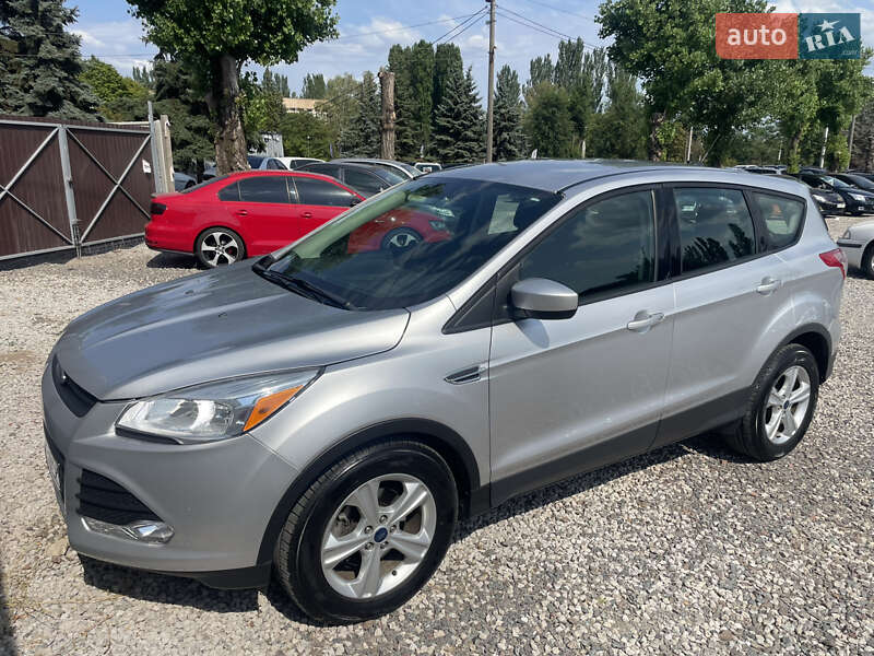 Внедорожник / Кроссовер Ford Escape 2015 в 