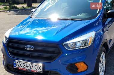 Позашляховик / Кросовер Ford Escape 2016 в Первомайську