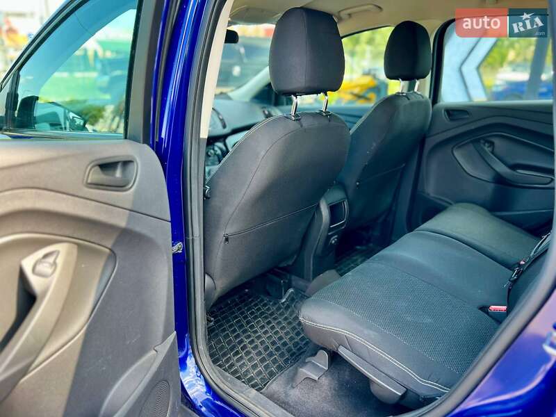 Внедорожник / Кроссовер Ford Escape 2015 в Киеве