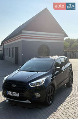Позашляховик / Кросовер Ford Escape 2018 в Хмельницькому