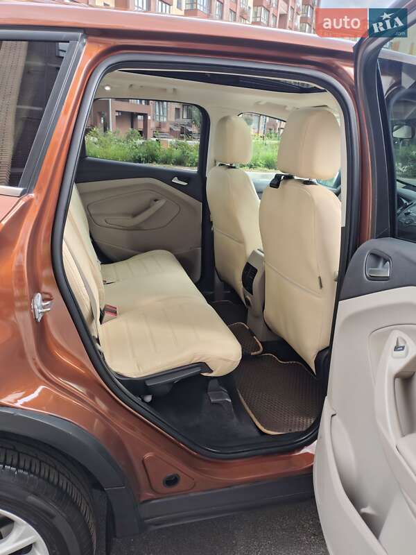 Внедорожник / Кроссовер Ford Escape 2017 в Чернигове