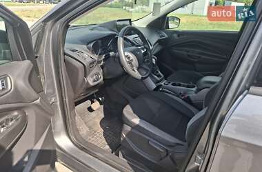 Внедорожник / Кроссовер Ford Escape 2014 в 