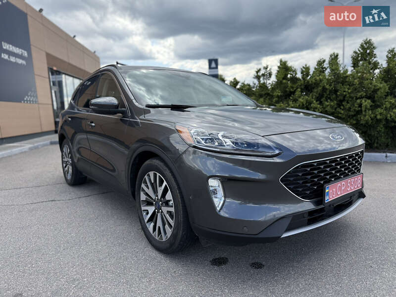 Внедорожник / Кроссовер Ford Escape 2020 в Днепре