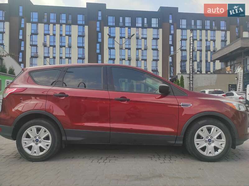 Внедорожник / Кроссовер Ford Escape 2014 в Ивано-Франковске