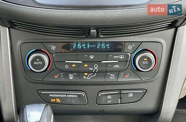 Внедорожник / Кроссовер Ford Escape 2018 в 