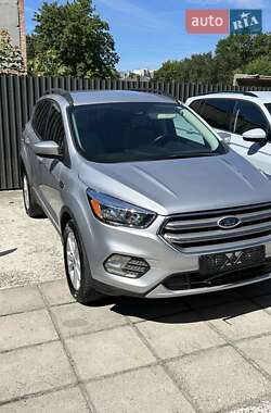 Внедорожник / Кроссовер Ford Escape 2018 в Дрогобыче