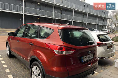 Внедорожник / Кроссовер Ford Escape 2015 в 