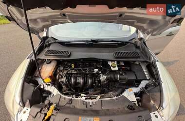 Внедорожник / Кроссовер Ford Escape 2015 в 