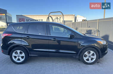 Внедорожник / Кроссовер Ford Escape 2015 в 