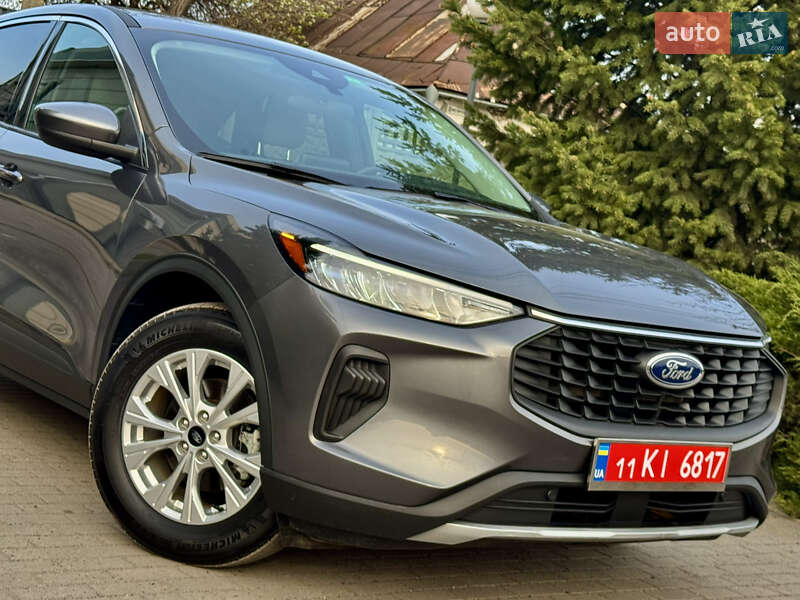 Внедорожник / Кроссовер Ford Escape 2023 в Днепре