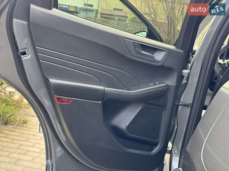 Внедорожник / Кроссовер Ford Escape 2023 в Днепре