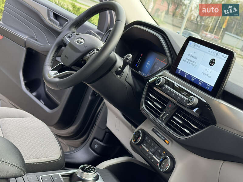 Внедорожник / Кроссовер Ford Escape 2023 в Днепре
