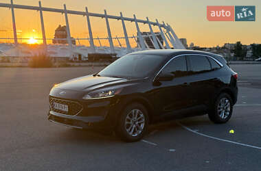 Внедорожник / Кроссовер Ford Escape 2022 в Киеве