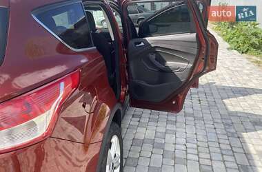 Внедорожник / Кроссовер Ford Escape 2014 в 