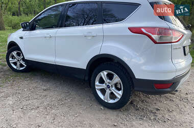 Внедорожник / Кроссовер Ford Escape 2015 в Яготине