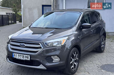 Внедорожник / Кроссовер Ford Escape 2016 в Ивано-Франковске