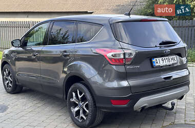 Внедорожник / Кроссовер Ford Escape 2016 в 