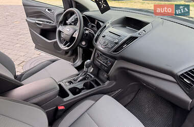 Внедорожник / Кроссовер Ford Escape 2016 в 