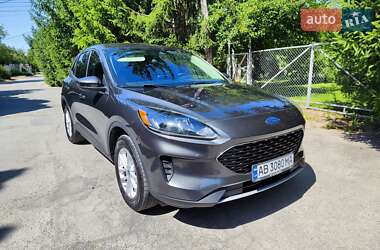 Внедорожник / Кроссовер Ford Escape 2019 в 