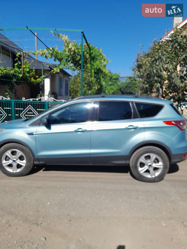 Внедорожник / Кроссовер Ford Escape 2012 в Ужгороде