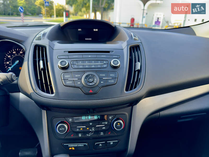 Внедорожник / Кроссовер Ford Escape 2018 в Киеве
