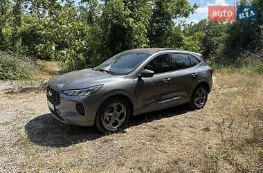 Внедорожник / Кроссовер Ford Escape 2023 в 