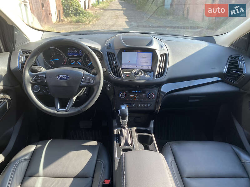 Внедорожник / Кроссовер Ford Escape 2018 в Кривом Роге