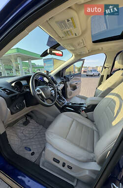 Внедорожник / Кроссовер Ford Escape 2014 в 
